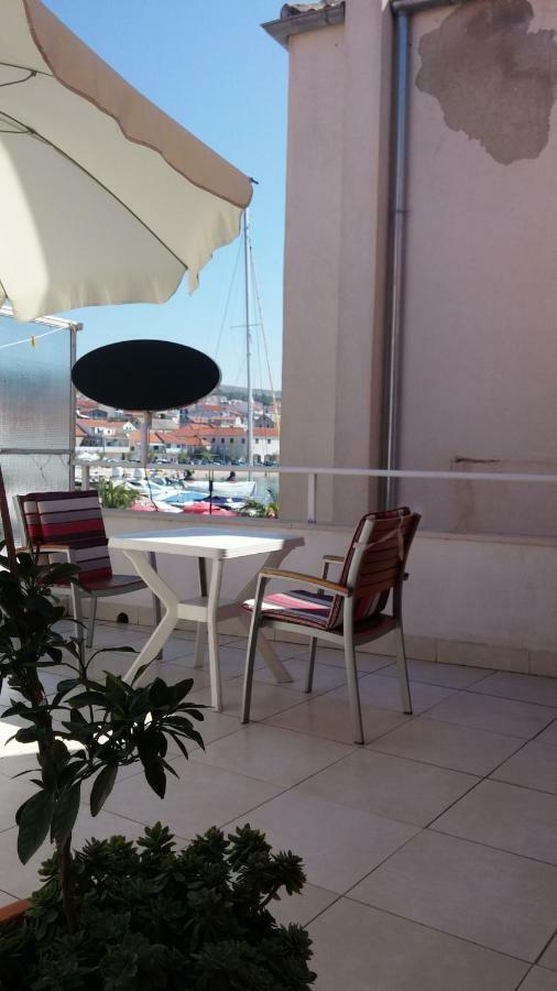 Tutini Dvori Apartment Primosten Exterior photo